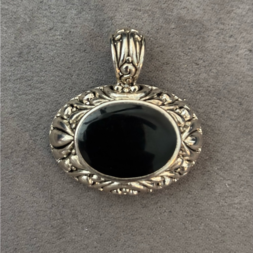 Elegant Black and Silver Pendant